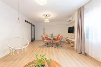 Boho Chic Apartment Under Acropolis