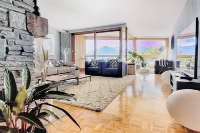 Image de L'AvantGardiste, appartement duplex spacieux (6 Chambres) avec vue panoramique