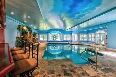Image de Large Home w/Game Room, Pool, 2 Hot Tubs, Theater
