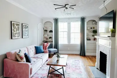 Charming 2br Escape | Pet-Friendly Cloverdale