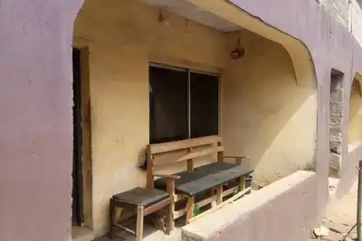 Image de . . spare room 5 mins from wethal owerri