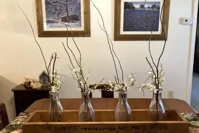 Image de The Centennial Inn: A Home with a Past