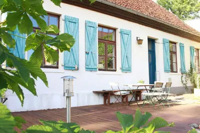 Former farmhouse with artistic ambience, sauna and whirlpool