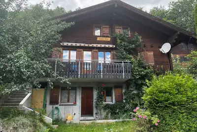 Image de Large romantic chalet in the countryside with Swedish stove!