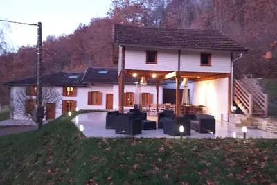 Maison de caractère dans grande propriété de 20 hectares, calme et isolée