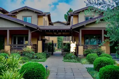 Image de Promotion⚡️Luxury Pasadena Modernized King 2b2b Modern style❤️Can’T Miss！