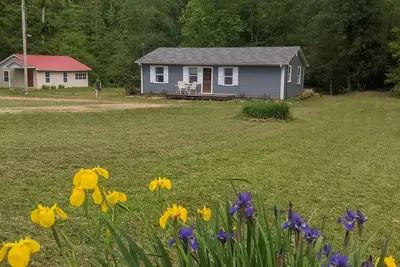 Image de Conveniently Located Saluda Riverfront Stay