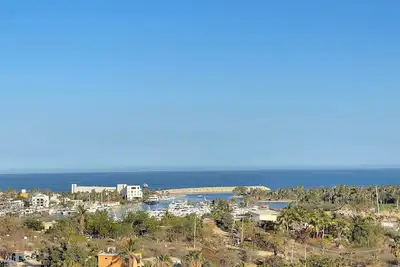 Image de Captivating charm! Modern 3-bedroom Villa. Beach, Sea & Marina P. L. C. , Views! !