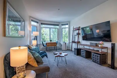 Stylish Condo in the Heart of Seattle!