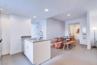 Serenity Sunset Apt 2br/3ba - Wynwood near beach!