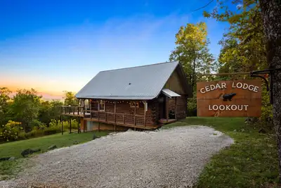 Image de Cozy Cedar Lodge surrounded by Ozark National Forest with great views!