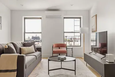 Image de Serene Carroll Gardens 3br w/ W/D, near Carroll Park, by Blueground