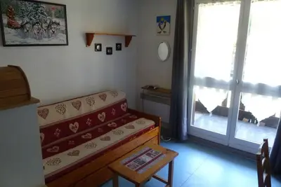 Image de Studio cabine cosy 4 personnes, balcon sud, parking privé, centre Valloire, proche télécabine.
