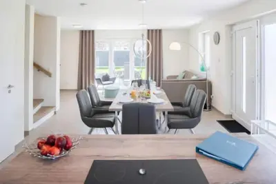 Image de Ferienhaus für 6 Gäste mit 80m² in Burhave