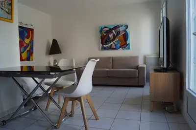 Image de Studio refait à neuf au centre de Cannes ( Suquet)