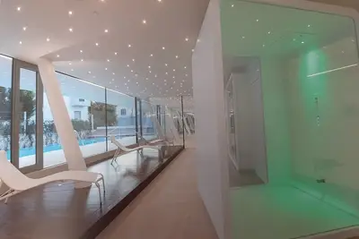 Appartement \"Star House with Pool, Spa and Gym\" avec piscine partagée et terrasse privée