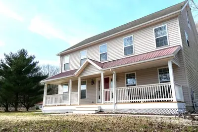 Image de Large 3 Bedroom Colonial 15 miles from Rehoboth Beach
