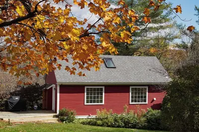 Cozy, charming cottage 7 mins from Mount Snow and Lake Whitingham