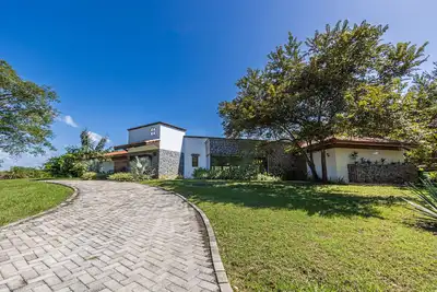 Image de Amazing Villa inside Exclusive Resort- Sleep 16 in 5 bedrooms