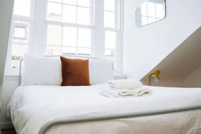Image de Charming 3bd Apt in the Heart of Vibrant Old Town
