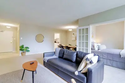 Image de Executive Apt w/ Gym & Comfort