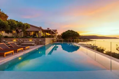 Image de CapTaillat Villa | VueSunset180° | Piscine Infinie