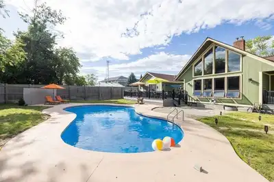 Summertime Oasis with Inground Pool!