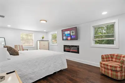 Image de New! 19 Minutes from Savannah Historic District