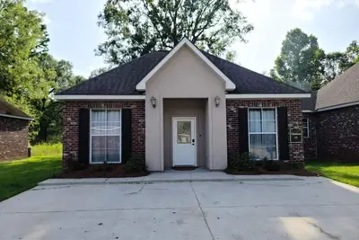 Image de Chateau 12, spacious townhouse in Tickfaw, La