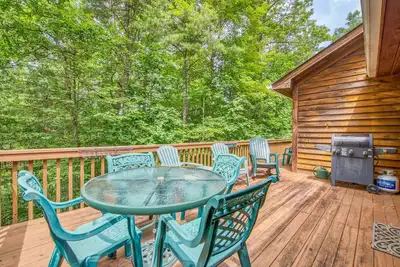 Image de Two-part villa near the slopes with hot tub, pools, golf on-site, & fast WiFi