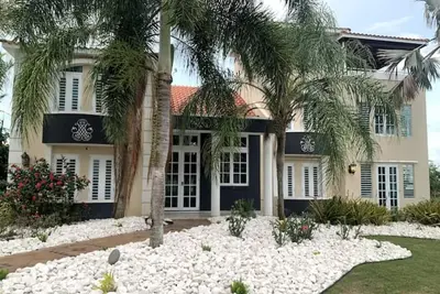 Image de Family friendly 3500ft² villa w/Private Pool, Bbq, 100mbp, near Boqueron & Buye
