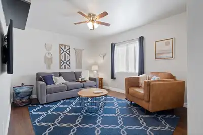 Image de 2b/1b:Casita B-downtown-UofA-Restaurants-Cafes-Bars-Museums-Washer/Dryer-Parking
