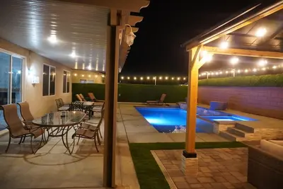 Image de Fantastic Vacation Home 2 with pool a few min to Coachella Festival.