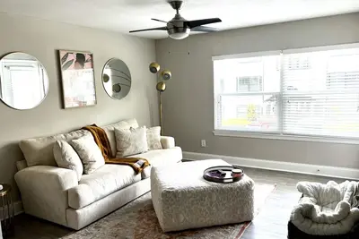 Image de Cozy 1 Bedroom in Midtown