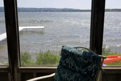 Image de Lakeside Cottage #2, Waterfront on Upper Herring Lake, Ac, Kayaks, SUPs, Rowboat