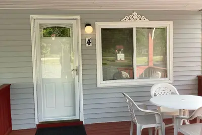 Image de Clean & Cozy 1br Apt#4 w/Full Kitchen & Private Bath