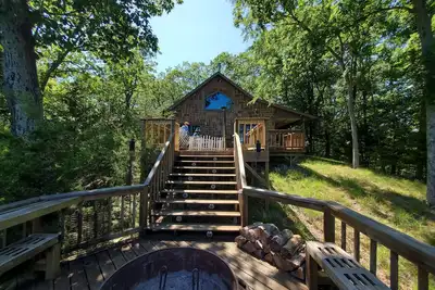 Image de Ford'S Creek Cabin: Secluded Lakefront Rock Cabin in the Woods-Big Lake View