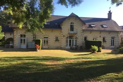 Cottage (Ecurie sleeps 6) in the grounds of a magnificent Chateau