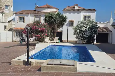 Image de Valira 20 - Charmante maison  sur canal avec piscine communautaire