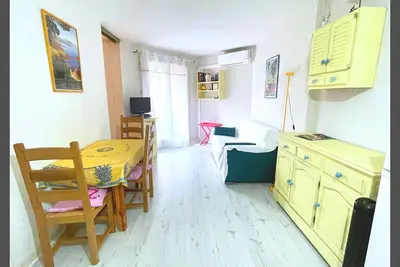 Image de Idéalement placé, proche plage, garage, climatisation