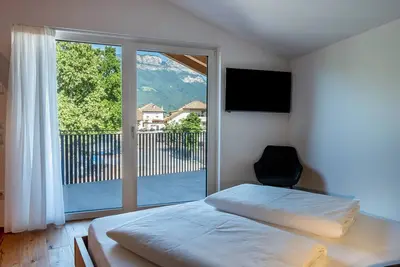Image de Luislhof Hof - Appartement Pomum' avec vue sur la montagne, terrasse et Wi-Fi