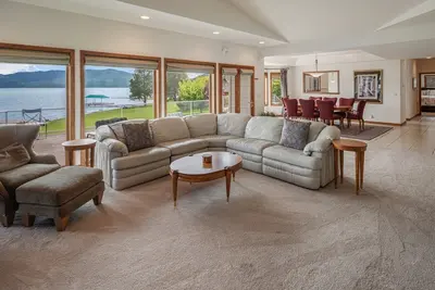 Image de Flat Waterfront Family | 5 Bed, 3 Bath