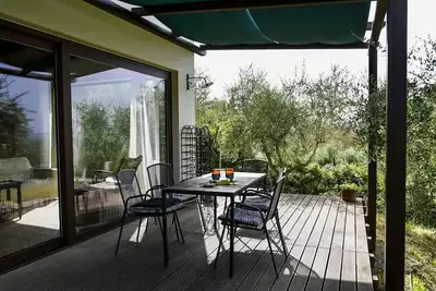 Image de Detached house surrounded by nature