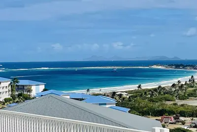 Image de Duplex frangipannier vue sur Saint Barthelemy, plage de la baie orientale
