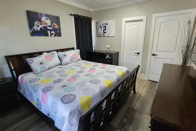 Image de new 7 Bedroom home sleep 22 Ev/Pet/Free Parking