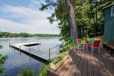 Image de Cozy 100-year-old Maine camp, steps to Little Sebago Lake