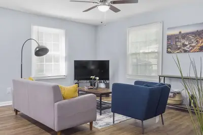 Image de Cozy Home with quick access to Downtown and Airport’s Rey