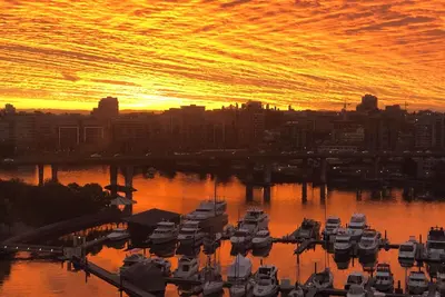 Image de Waterfront Furnished 2 Bed/2 Bath Condo Yaletown Vancouver