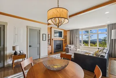 Image de TrappHof: 2 br, fireplace, a/c, patio & views, resort amenities!