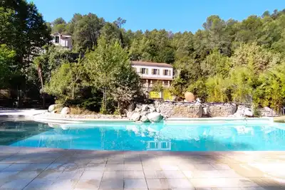 Image de Mobil home dans cadre champêtre